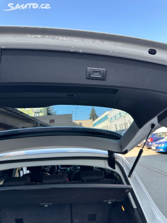 Audi Q5, 2.0 tdi servisováno